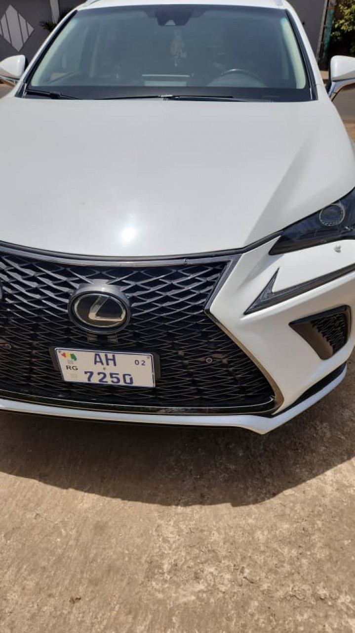 LEXUS NX300, Voitures, Conakry