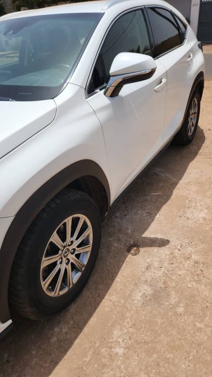 LEXUS NX300, Voitures, Conakry