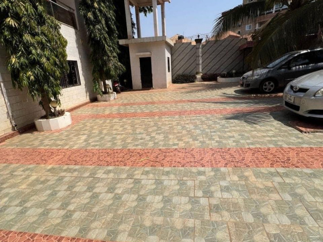Location d’un #duplex à Lambanyi, Maisons, Conakry