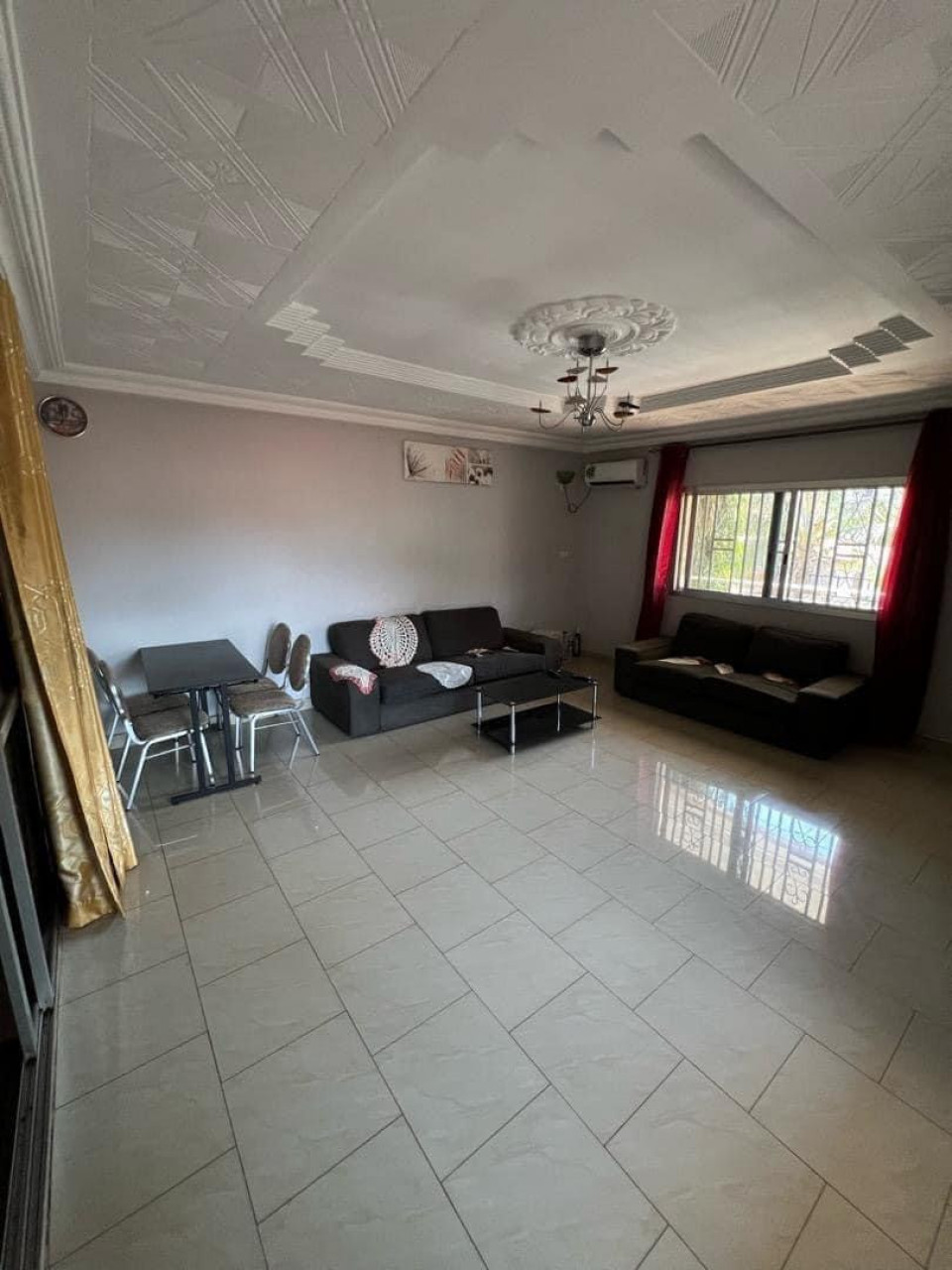 Location d’un #duplex  à Lambanyi, Maisons, Conakry