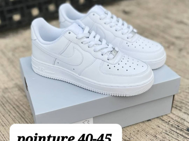 Air Nike, Chaussures, Conakry