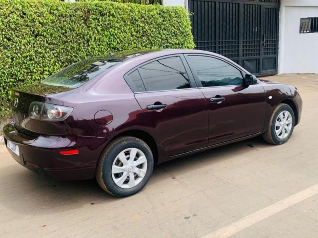 Mazda 3, Voitures, Conakry