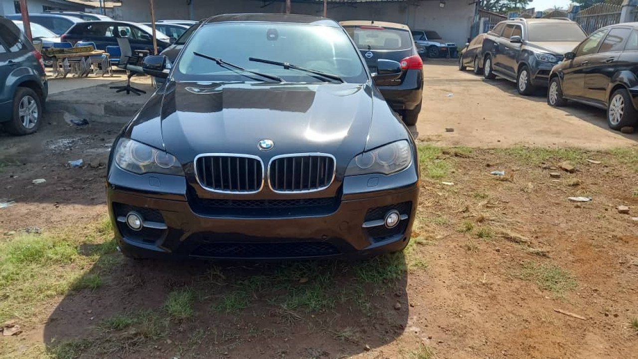 BMW X5, Voitures, Conakry