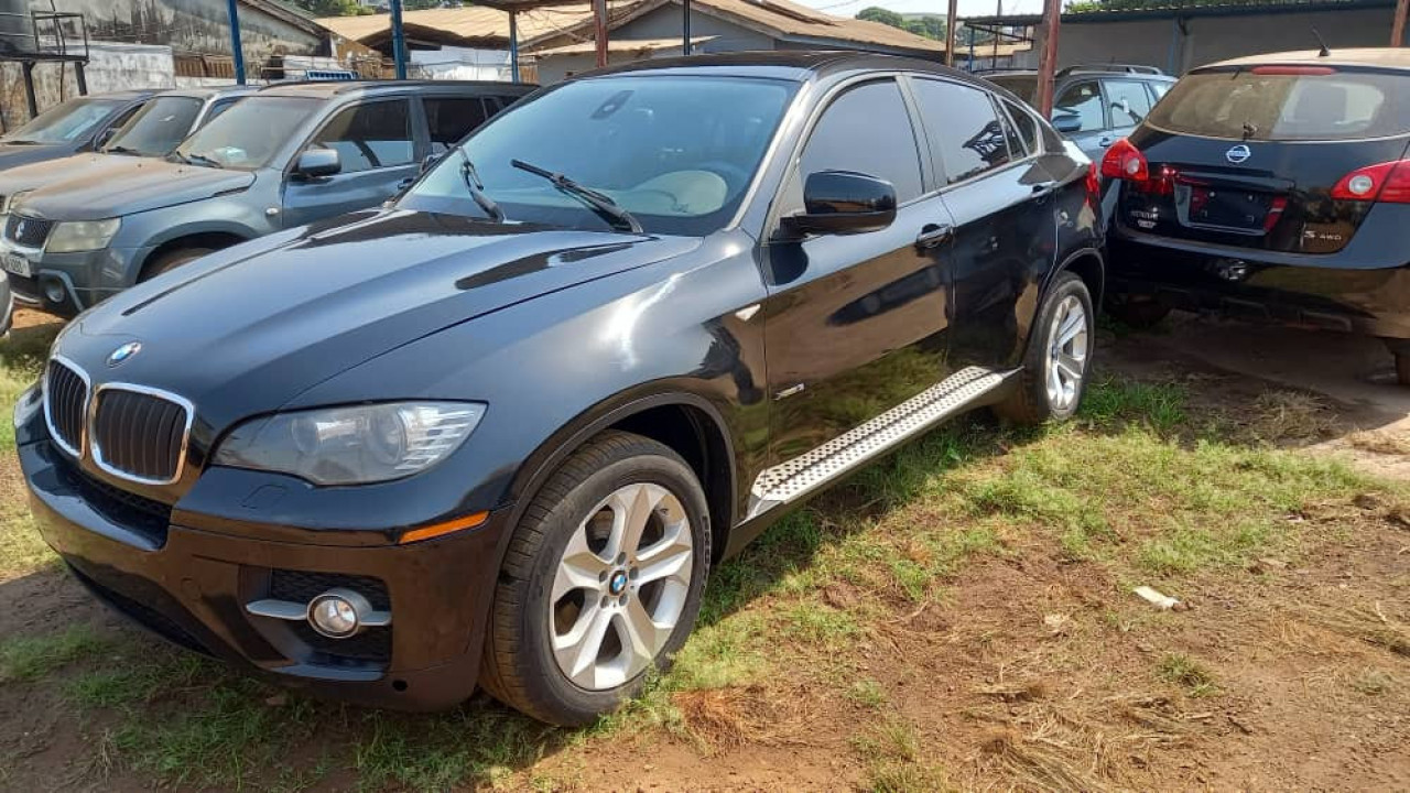 BMW X5, Voitures, Conakry