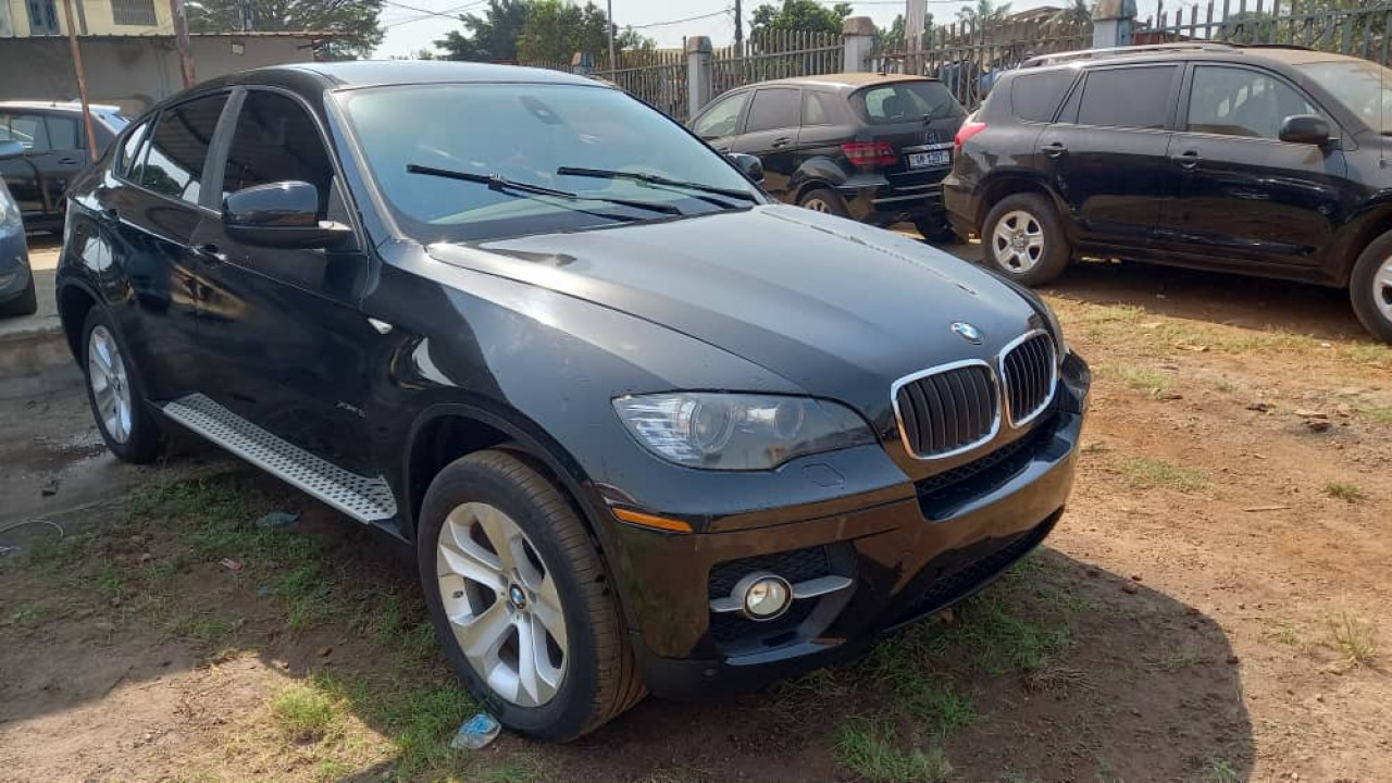 BMW X5, Voitures, Conakry