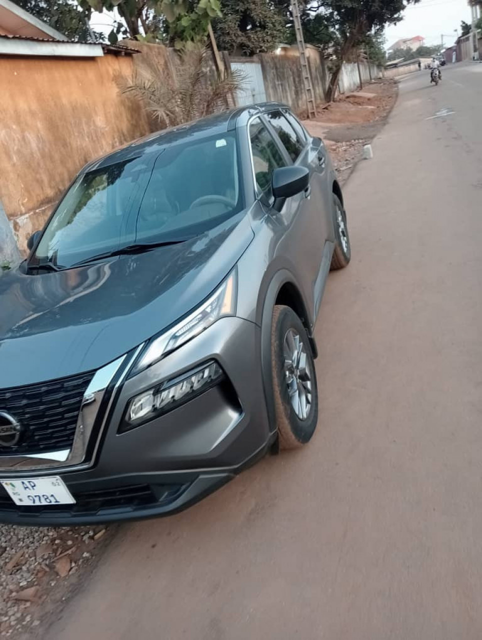 NISSAN ROGUE, Voitures, Conakry