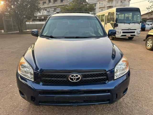 Toyota Rav 4, Voitures, Conakry