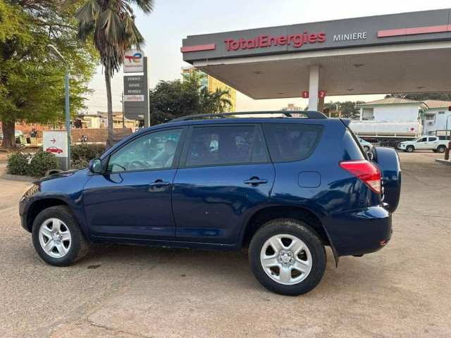 Toyota Rav 4, Voitures, Conakry