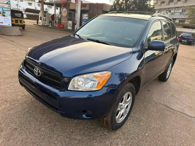 Toyota Rav 4, Voitures, Conakry