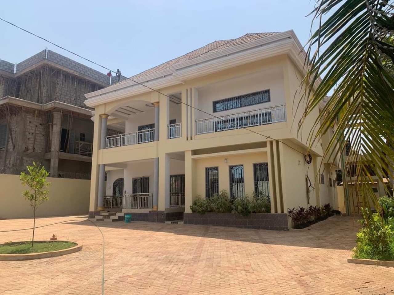 𝐷𝑢𝑝𝑙𝑒𝑥 Villa de haut standing à vendre à #Yattaya Foss, Autres Immobiliers, Conakry