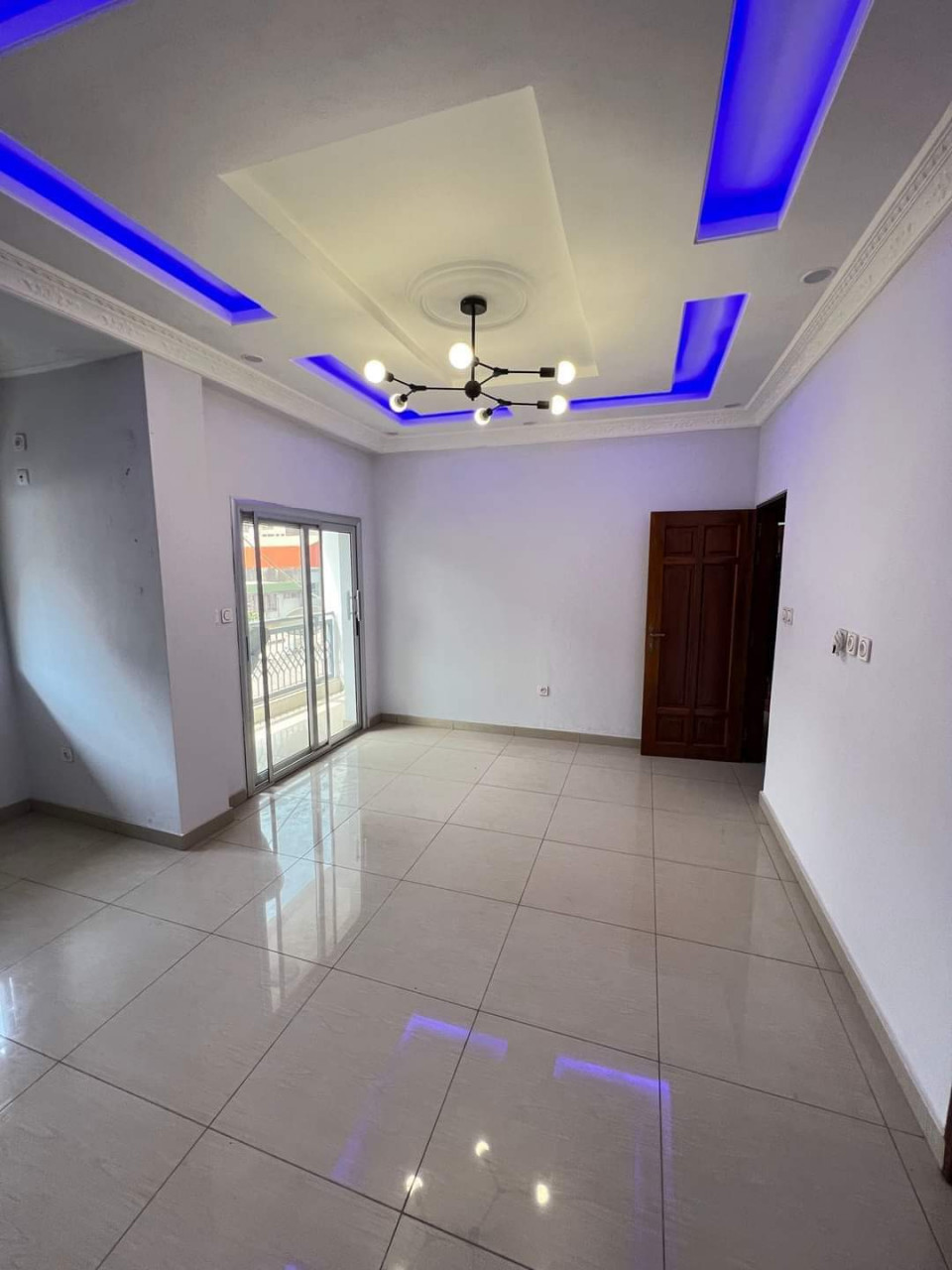 Appartement à louer à 9, Appartements, Conakry