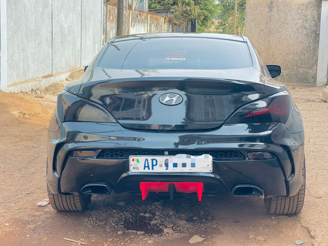 Hyundai Genesis, Voitures, Conakry