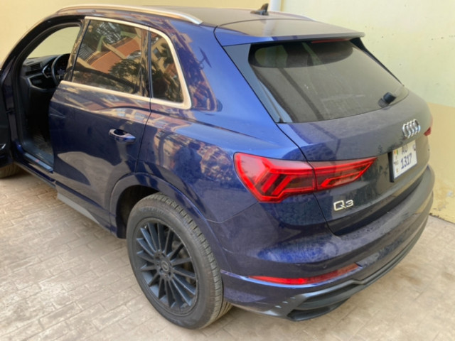AUDI Q3 2022-2023 SÉRIE S-LINE TRÈS TRÈS LUXE, Voitures, Conakry