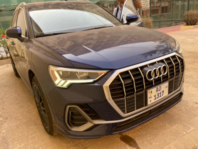 AUDI Q3 2022-2023 SÉRIE S-LINE TRÈS TRÈS LUXE, Voitures, Conakry