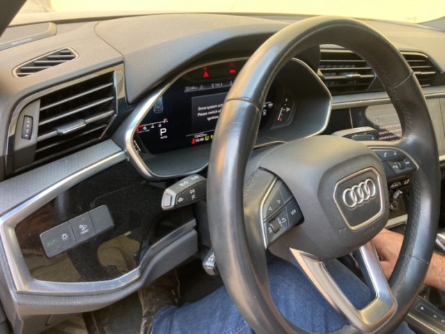 AUDI Q3 2022-2023 SÉRIE S-LINE TRÈS TRÈS LUXE, Voitures, Conakry