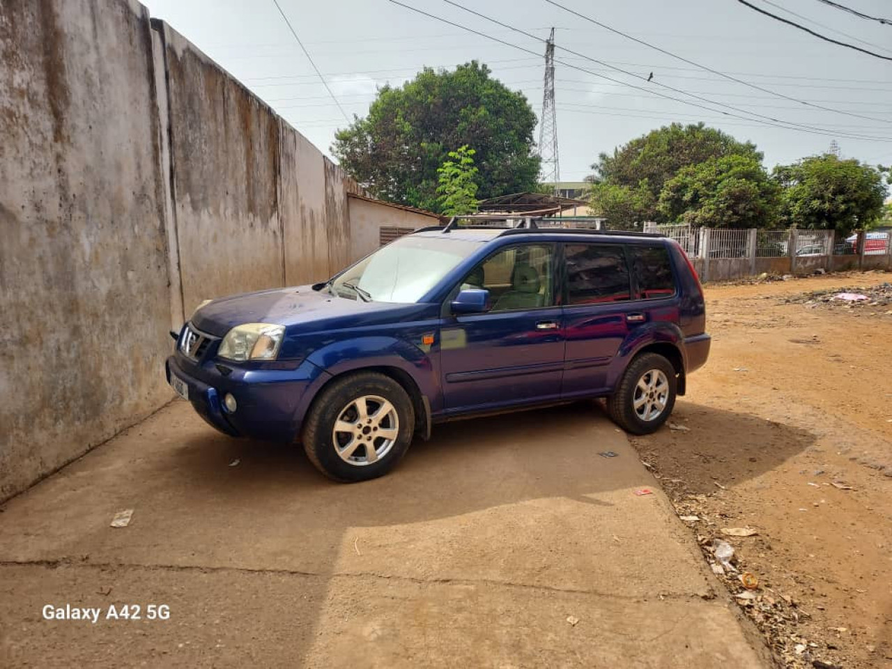 Nissan x-trail l'essence automatique chaise en cuir cli, Voitures, Conakry