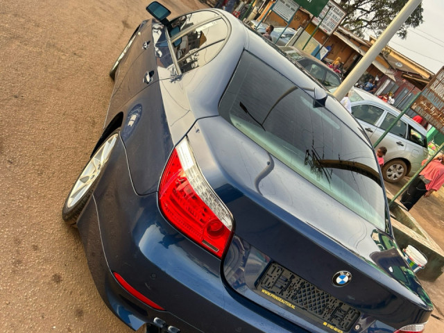 BMW 520, Voitures, Conakry