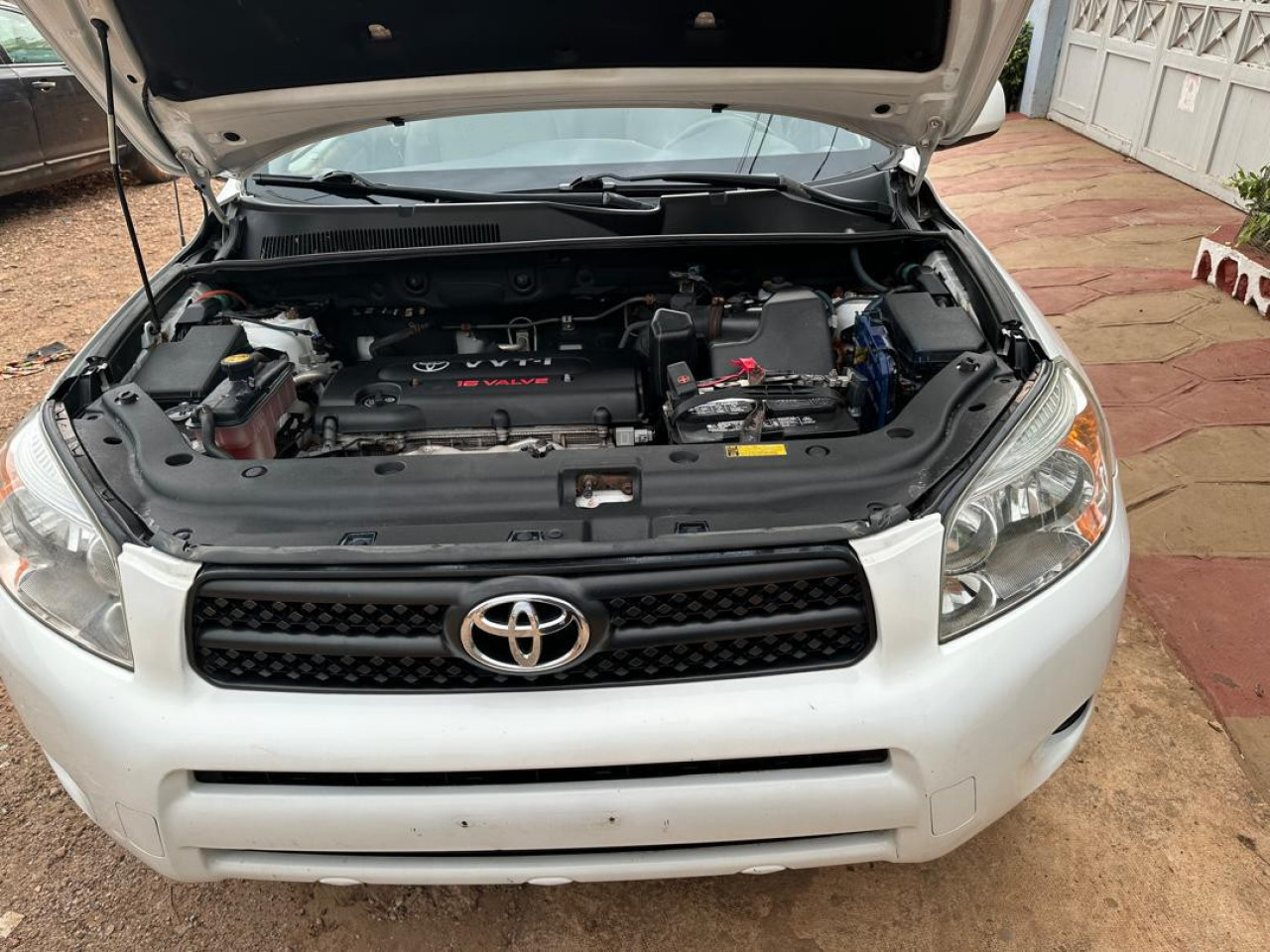 Toyota RAV4, Voitures, Conakry