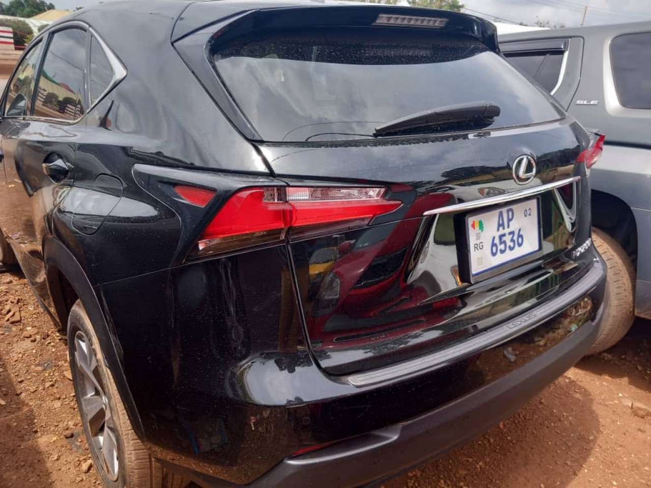 Lexus NX200t, Voitures, Conakry