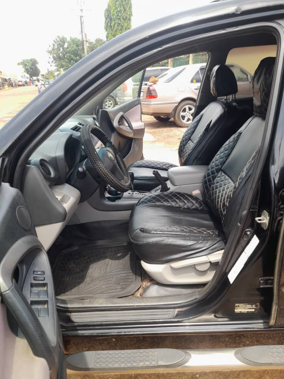 Toyota rav4, Voitures, Conakry