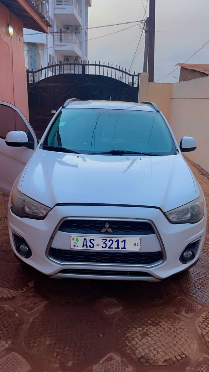 Mitsubishi rvr, Voitures, Conakry