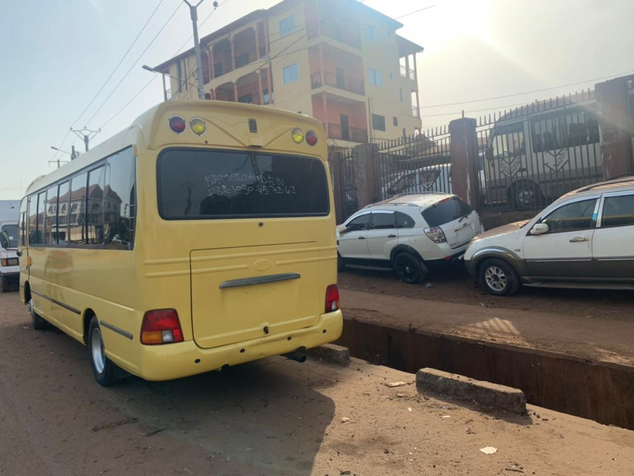 Bus hyundai, Camions - Autobus, Conakry