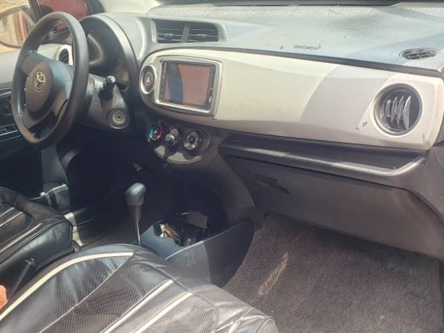 Toyota vitz, Voitures, Conakry