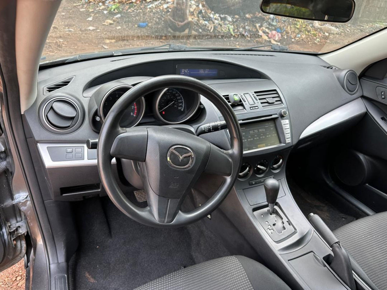 Mazda3, Voitures, Conakry