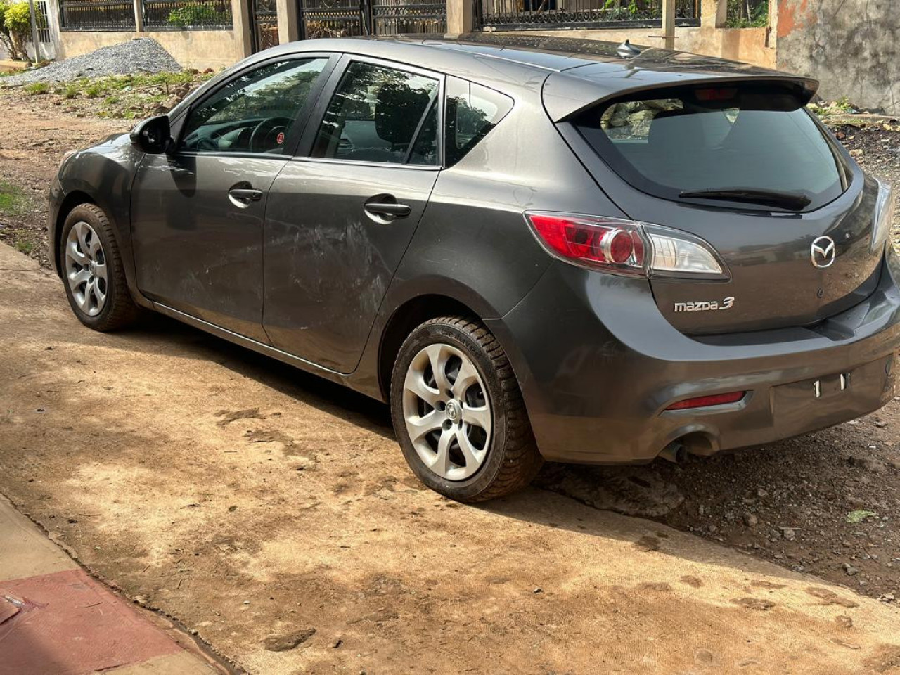 Mazda3, Voitures, Conakry