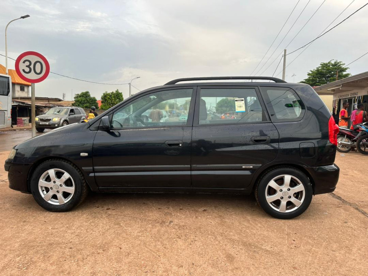 Mitsubishi spacestar, Voitures, Conakry