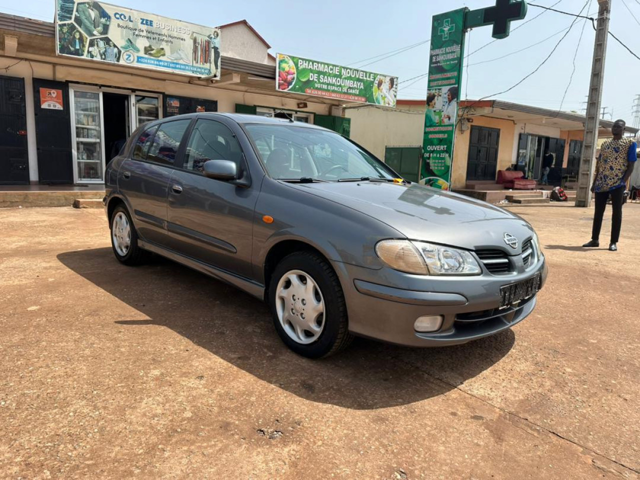 Nissan almera, Voitures, Conakry