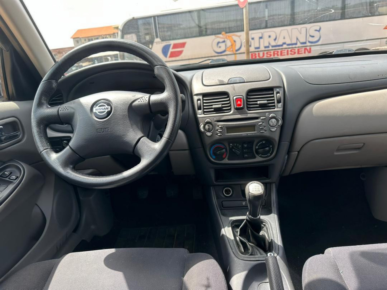 Nissan almera, Voitures, Conakry