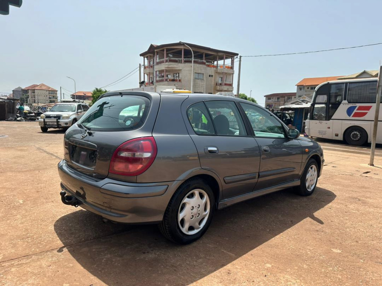 Nissan almera, Voitures, Conakry