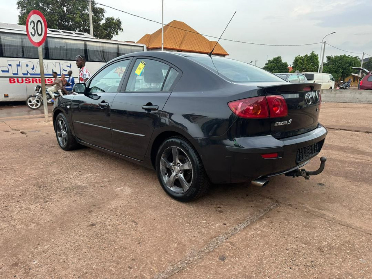 Mazda3, Voitures, Conakry