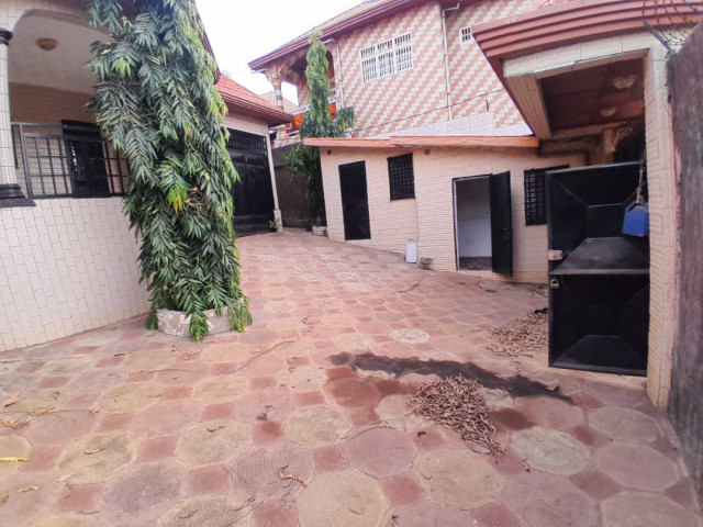 Villa a vendre a nongo, Maisons, Conakry