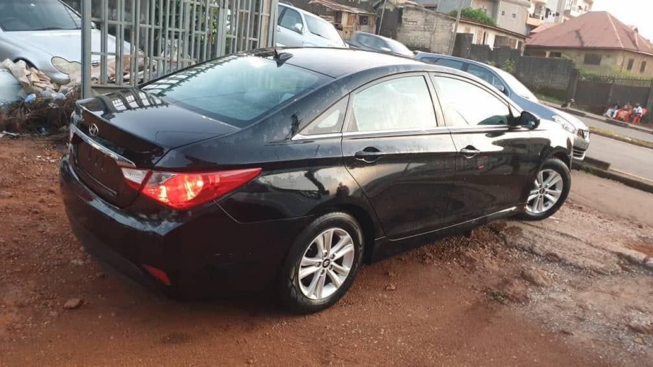 Hyundai Sonata, Voitures, Conakry