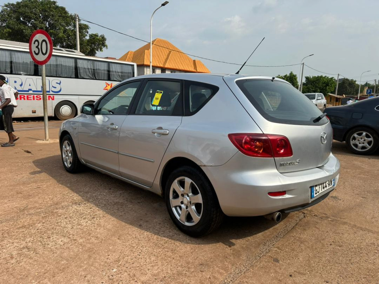 Mazda3, Voitures, Conakry