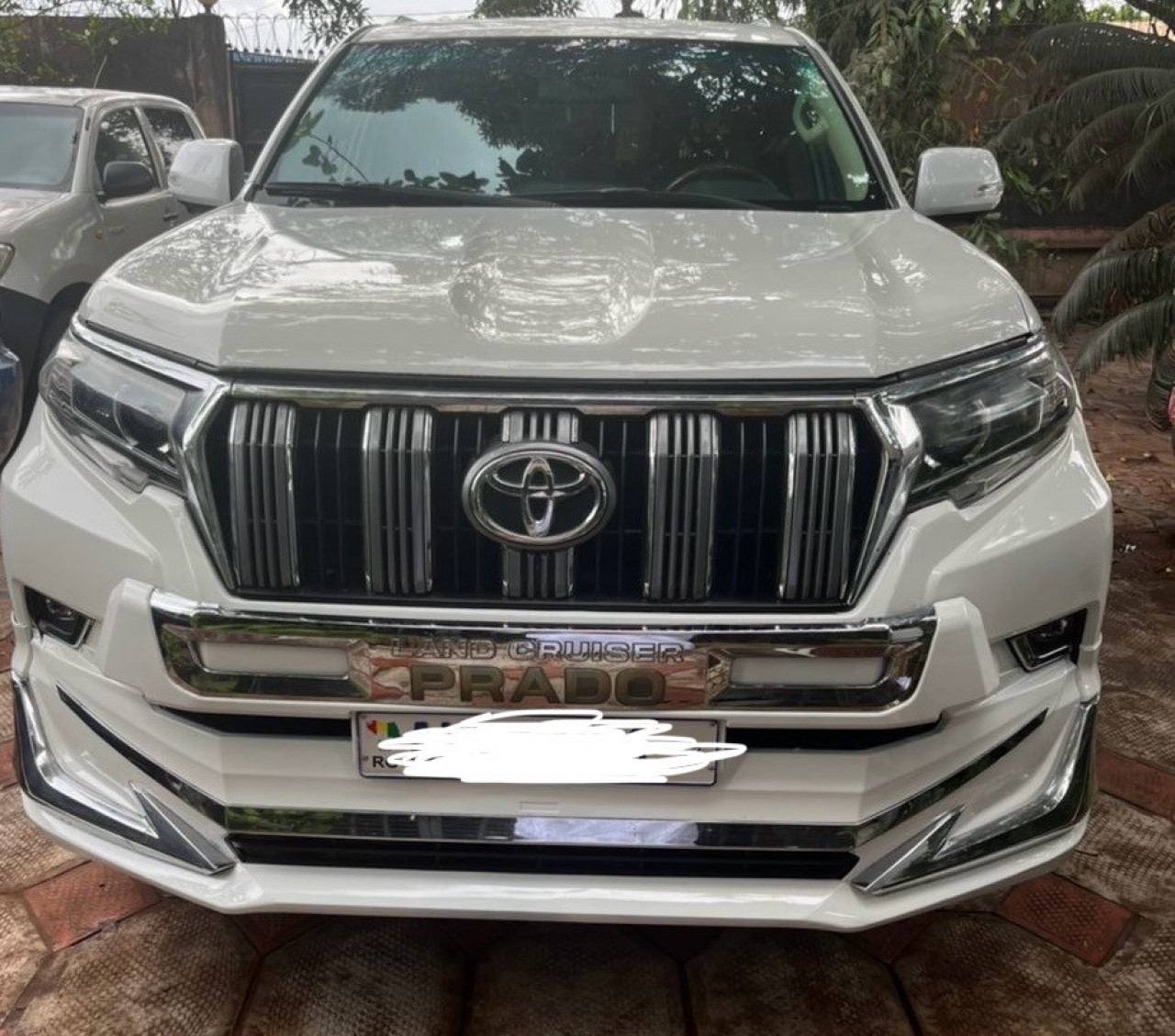 Toyota Land Cruiser Prado, Voitures, Conakry