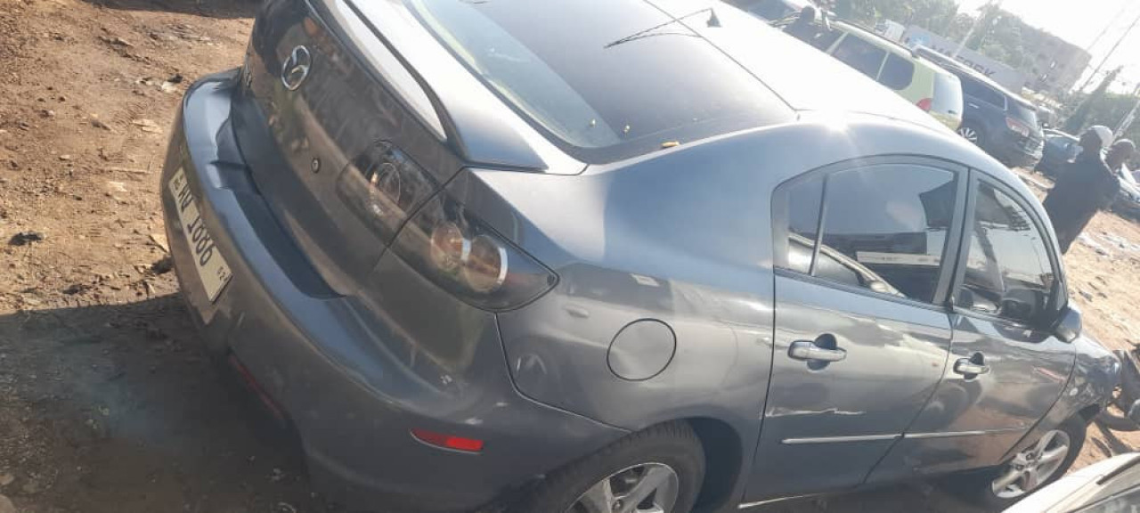 Mazda3, Voitures, Conakry