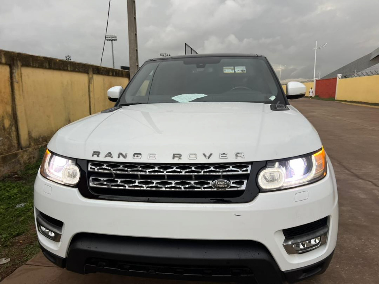 Range Rover, Voitures, Conakry