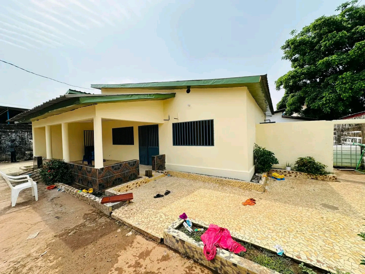 Villa a loué a nongo, Maisons, Conakry