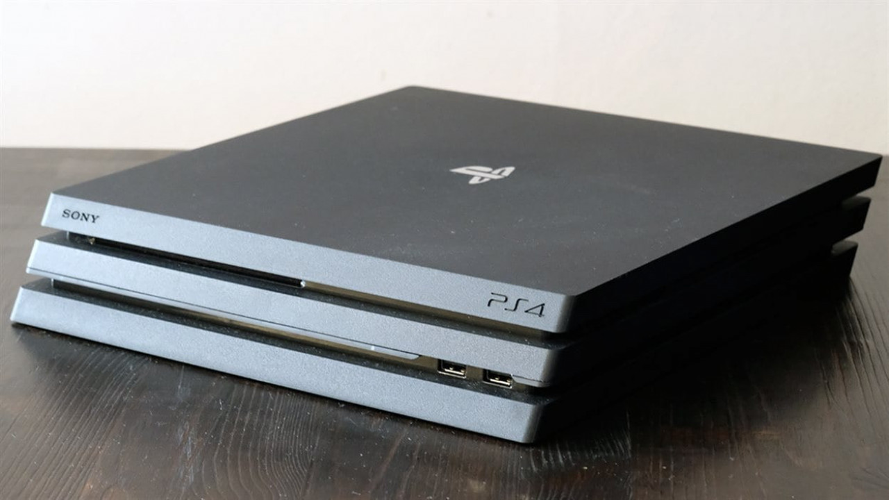 Ps4 pro+ FIFA 23+ GTA 5, Jeux Vidéo - Consoles, Conakry