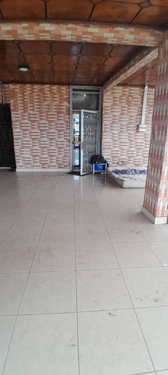 Studio a louer a coleah, Autres Immobiliers, Conakry