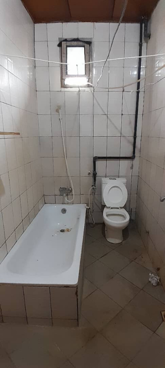 Studio a louer a coleah, Autres Immobiliers, Conakry