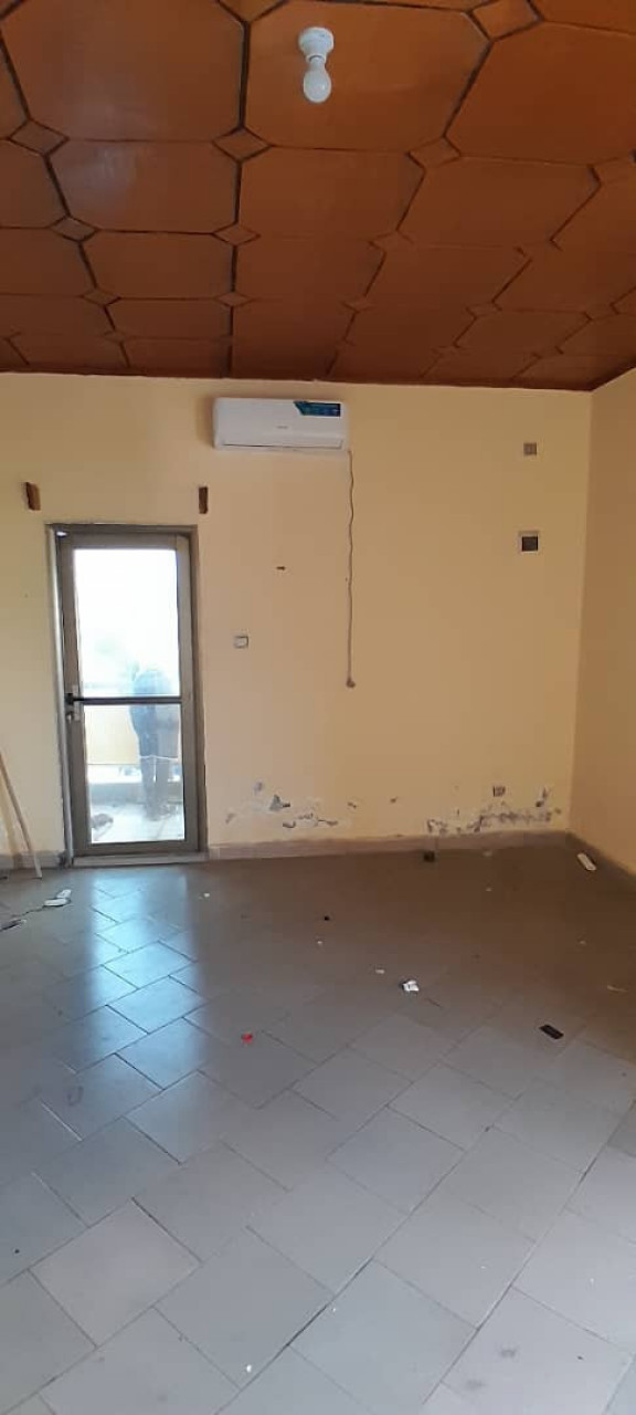 Studio a louer a coleah, Autres Immobiliers, Conakry