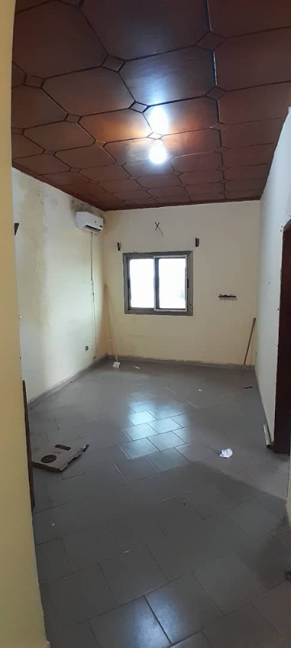 Studio a louer a coleah, Autres Immobiliers, Conakry