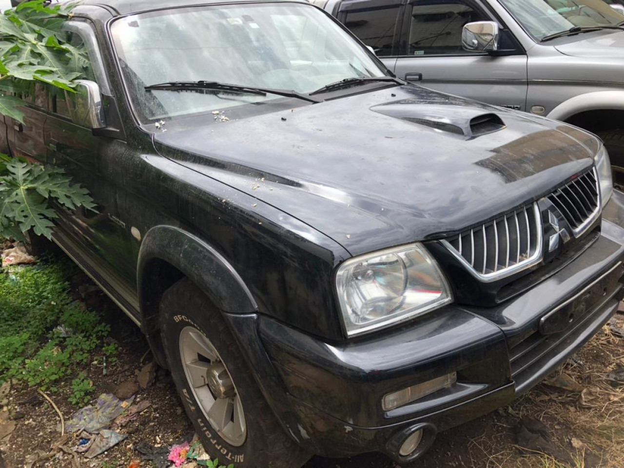 Mitsubishi l200, Voitures, Conakry