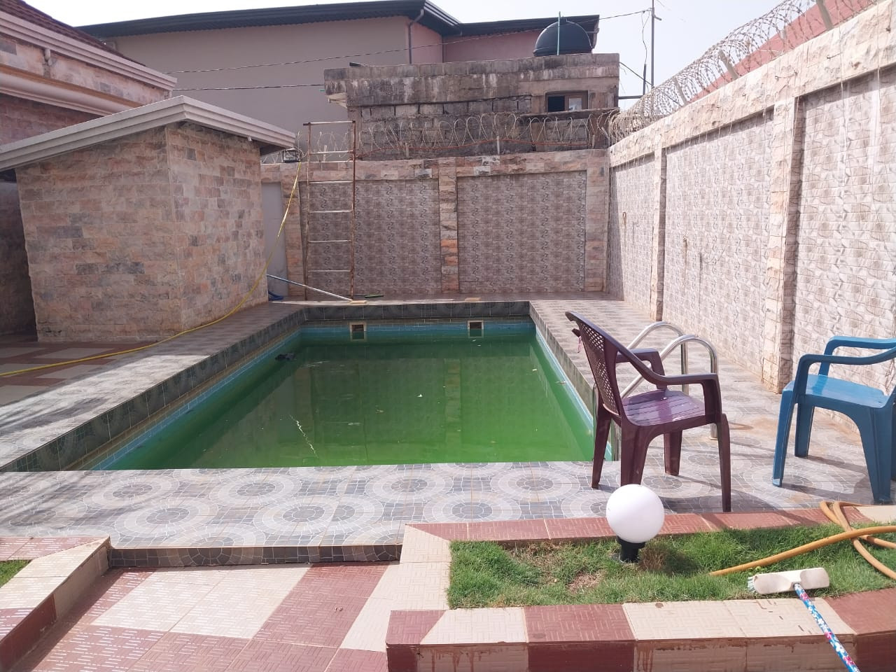 DUPLEX À LOUER À KOBAYAH, Maisons, Conakry