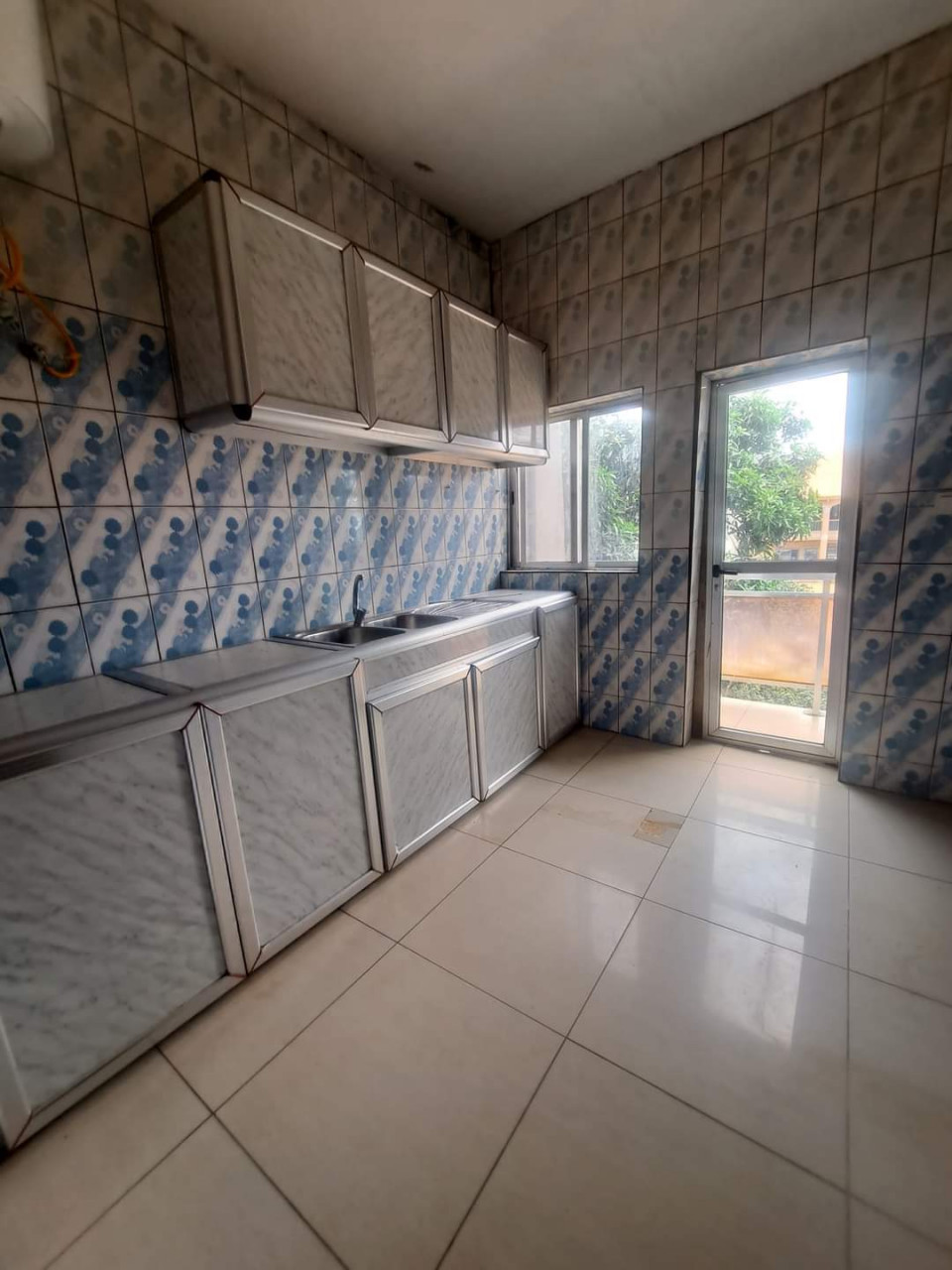 APPARTEMENT À LOUER À LAMBANGNY, Appartements, Conakry