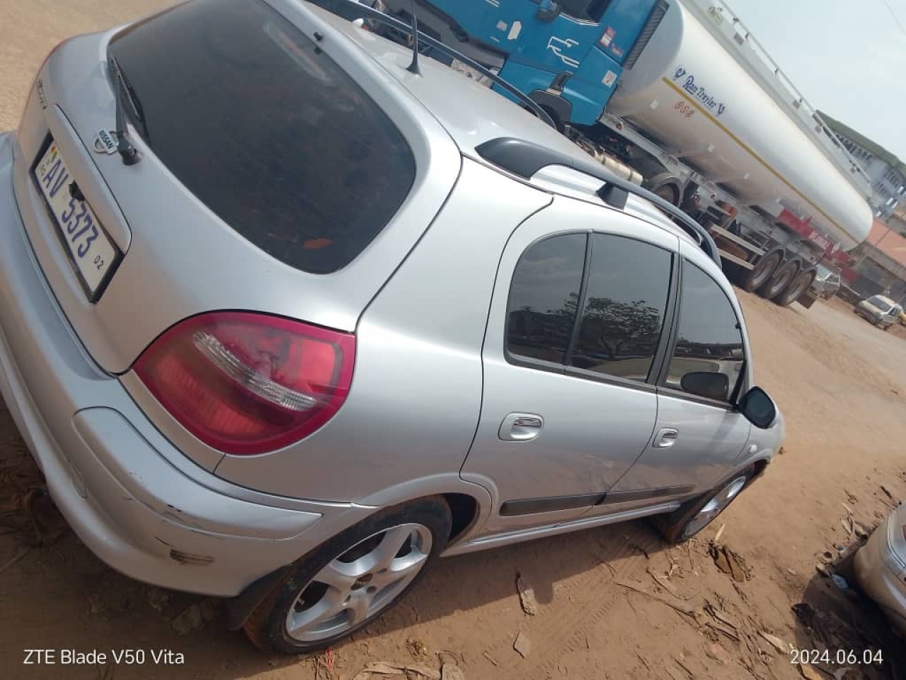 Nissan Almera à louer, Voitures, Conakry